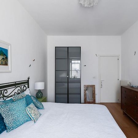 Casa Flo Con Terrazza E Ascensore 萨莱诺 外观 照片