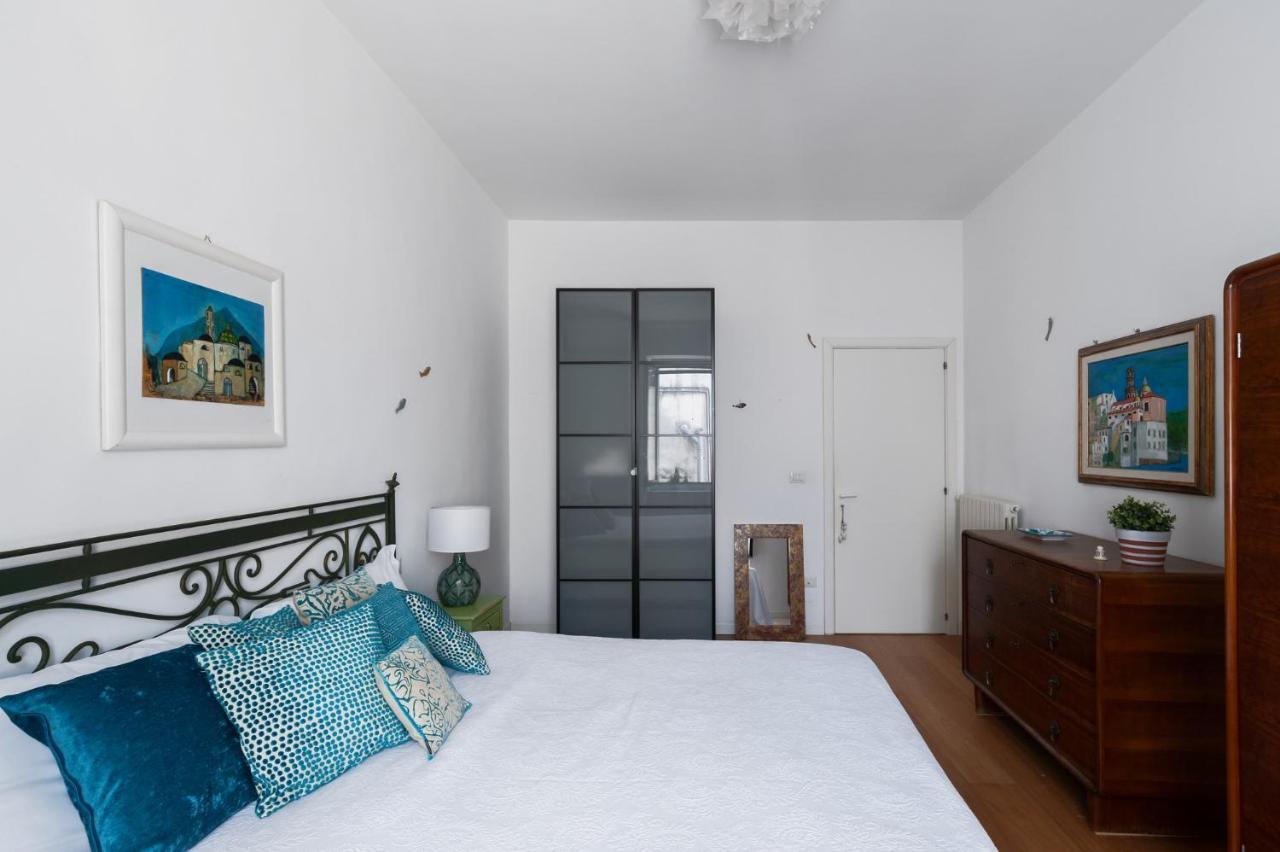 Casa Flo Con Terrazza E Ascensore 萨莱诺 外观 照片