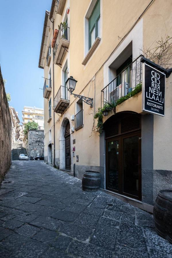 Casa Flo Con Terrazza E Ascensore 萨莱诺 外观 照片