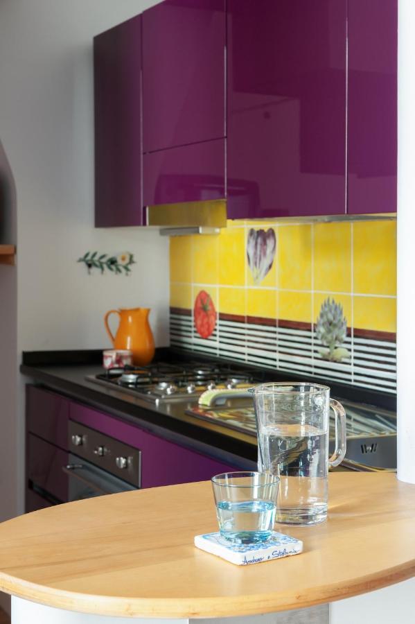 Casa Flo Con Terrazza E Ascensore 萨莱诺 外观 照片