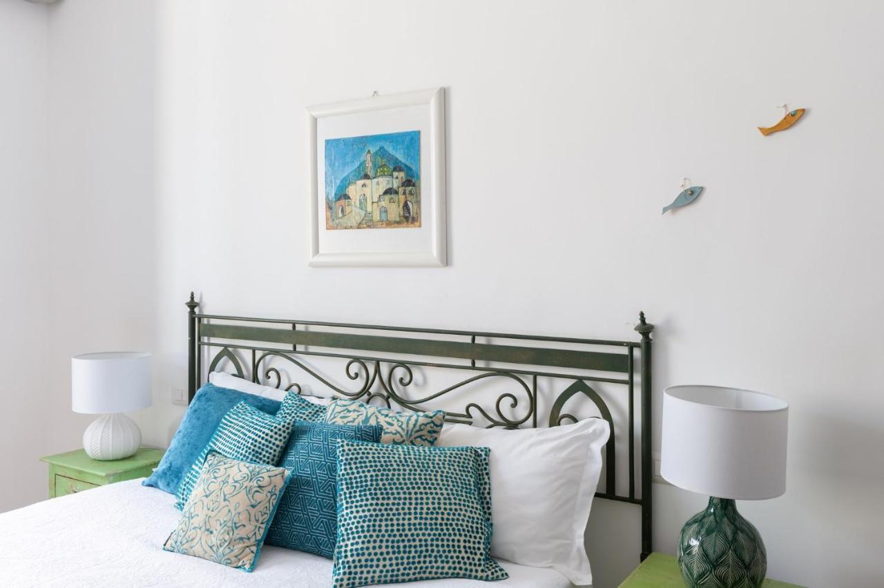 Casa Flo Con Terrazza E Ascensore 萨莱诺 外观 照片