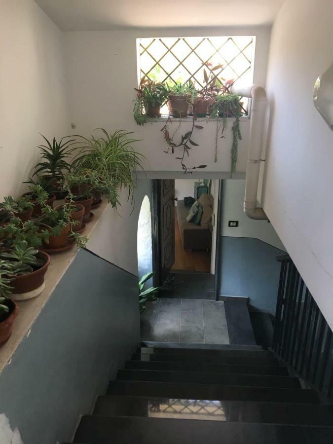 Casa Flo Con Terrazza E Ascensore 萨莱诺 外观 照片